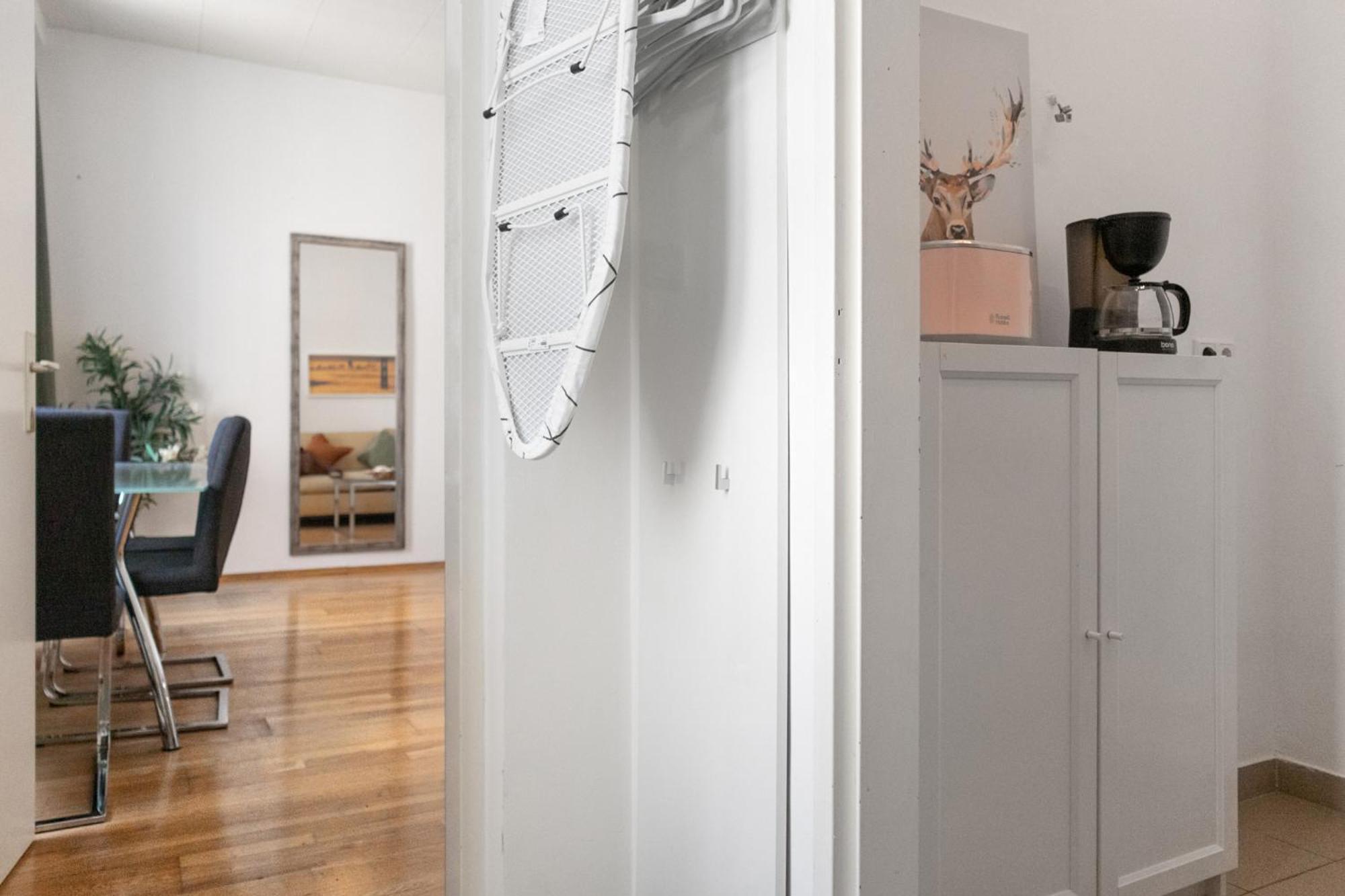 Dreamscape 1br Haven For Explorers Apartment Wien